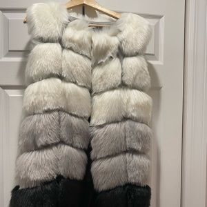 Fur Vest - Faux fur white/gray and black US Size S